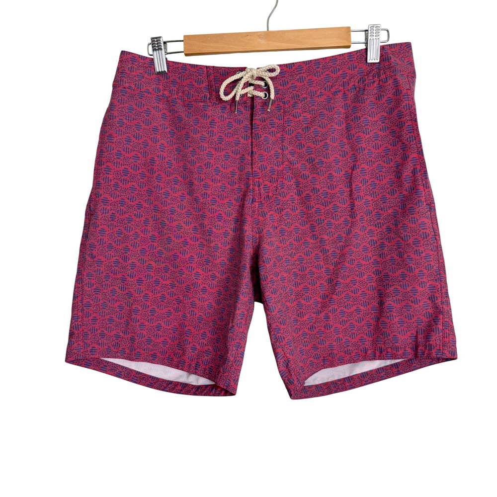 Faherty Brand Mens Board Shorts Size 32 Red Blue Geometric Print Swim Trunks